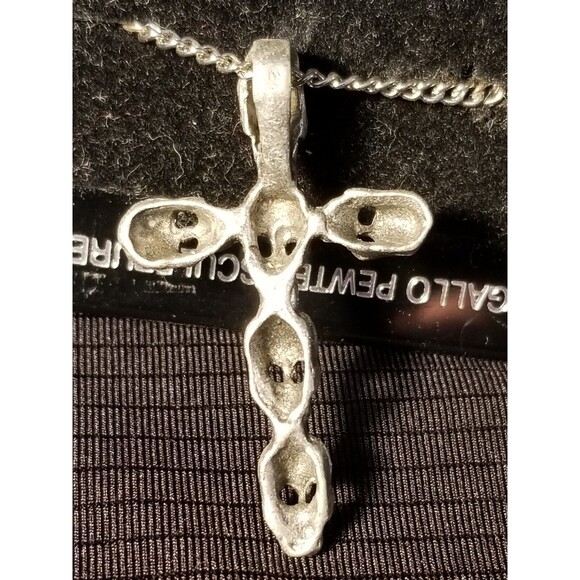 Vtg Gallo Pewter 24" Necklace Skulls Forming A Cross Pendant Red Jeweled Eyes - Picture 3 of 5